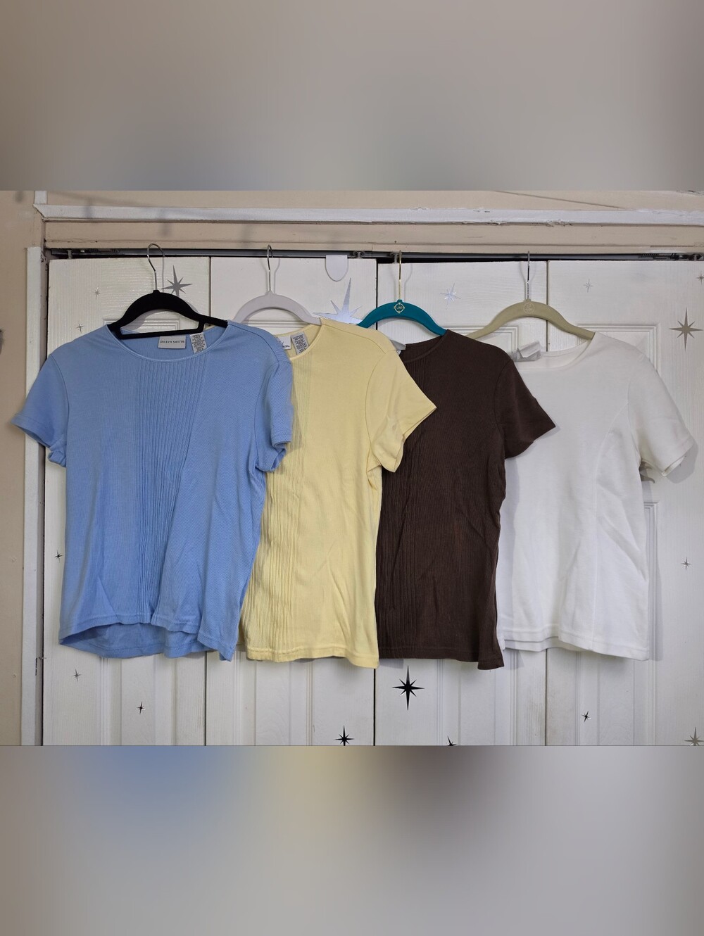Jaclyn Smith Lot of 4 Short Cap Sleeve Round Neck Knitwear Tops Size Small